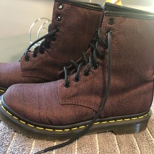 DR MARTENS